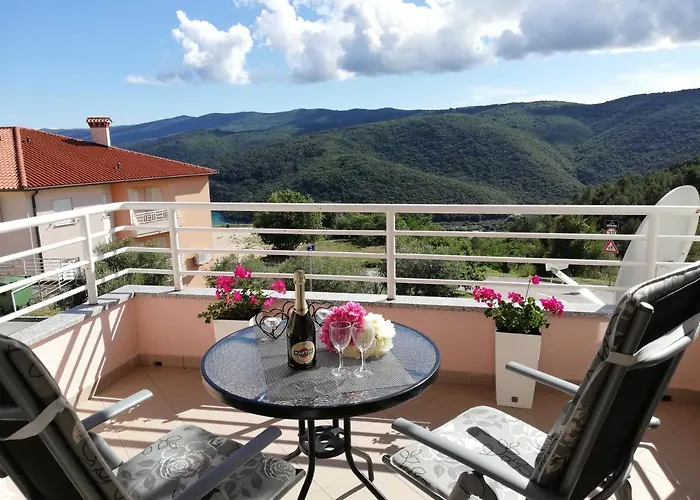 Lovely Apartment Branko Rabac With Balcony And Parking