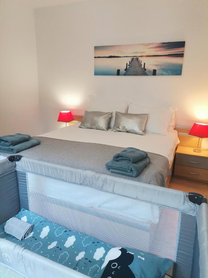 Lovely Branko With Balcony And Parking *